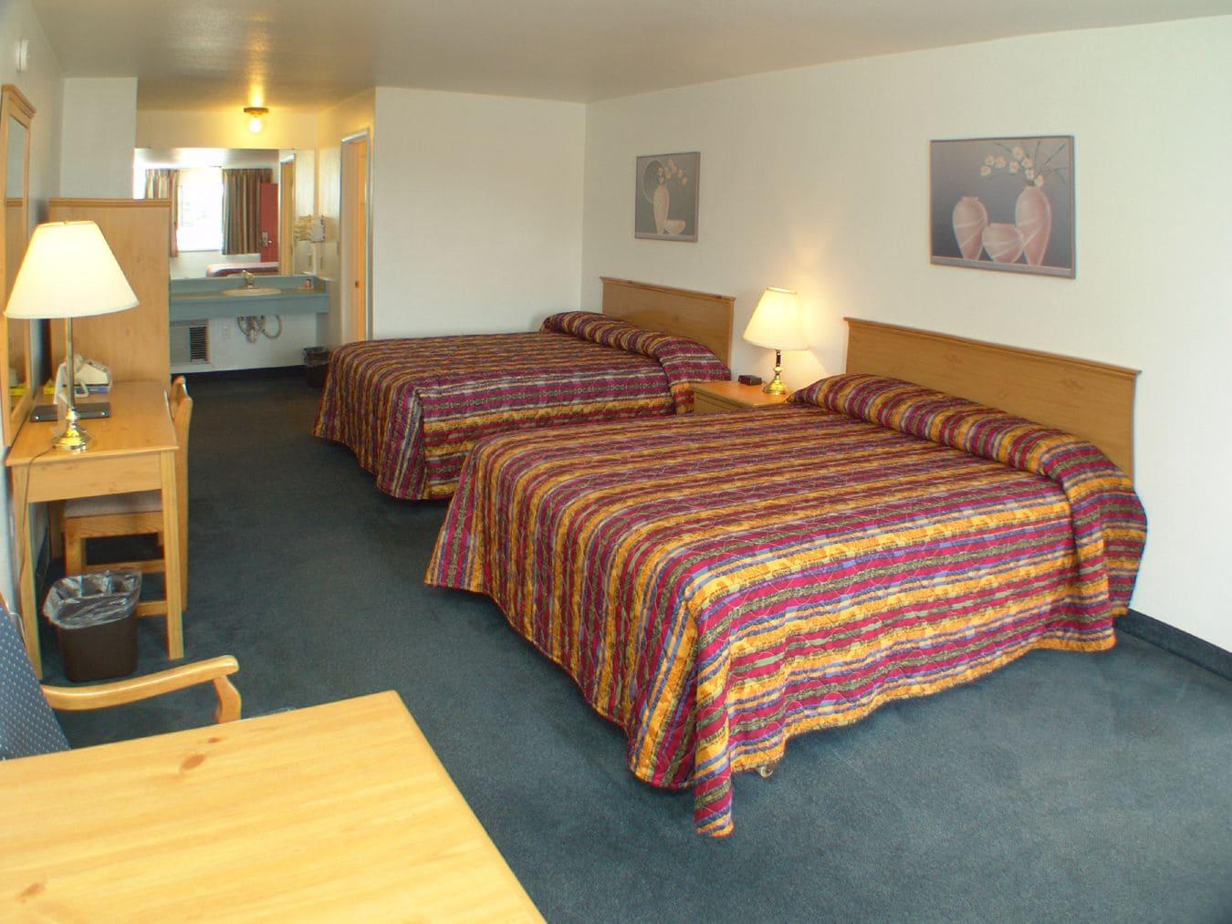 Rodeway Inn Олбани Экстерьер фото